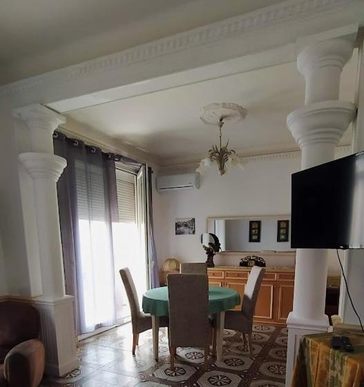 Art Déco Apartment *